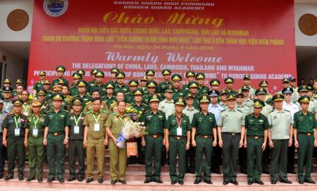 Các đoàn đại biểu quốc tế thăm Học viện Biên phòng