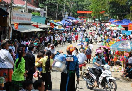 Ấm tình biên cương trong ngày Tết Độc lập