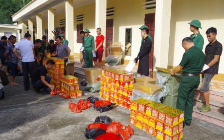 5 đối tượng vận chuyển 5 tạ pháo lậu sa lưới