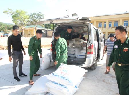 Hai ngày, bắt 3 vụ vận chuyển hàng hóa trái phép