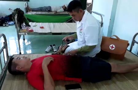 Đồn Biên phòng Cồn Cỏ cứu nạn 9 thuyền viên gặp nạn trên biển