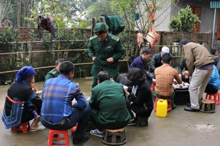 Đón Tết Ga Tho Tho cùng đồng bào Hà Nhì