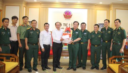 Lãnh đạo tỉnh Bình Phước thăm, chúc tết cơ quan Thường trực Bộ Tư lệnh BĐBP