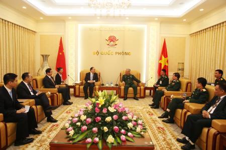Thượng tướng Nguyễn Chí Vịnh tiếp đoàn đại biểu Ủy ban hợp tác quản lý cửa khẩu Trung Quốc