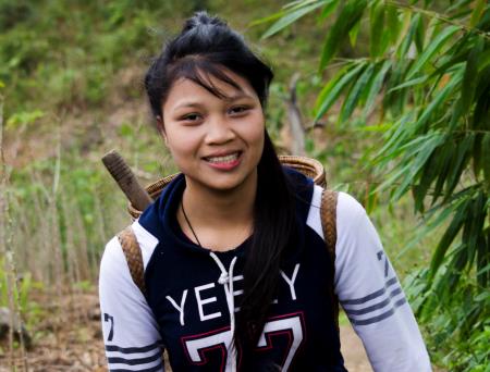 Vẻ đẹp con gái Cơ Tu