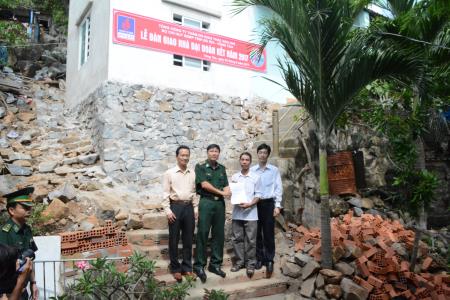 BĐBP Bà Rịa - Vũng Tàu bàn giao nhà Đại đoàn kết cho hộ nghèo