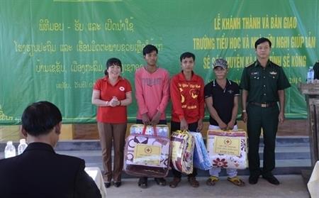 Khánh thành và bàn giao Trường Tiểu học cho bản Xê Xáp (Lào)