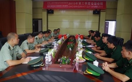 Giao ban định kỳ giữa Đồn BPCK Trà Lĩnh, Cao Bằng với Trạm Kiểm soát BP Long Bang, Trung Quốc