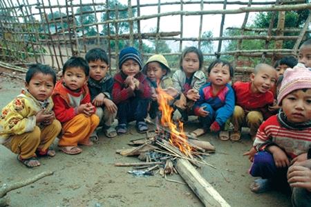 Vào Keng Đu dạy học