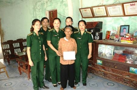 Tu sửa nhà ở mẹ Liệt sỹ Nguyễn Cảnh Dần