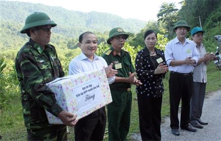 Diễn tập thực binh đánh địch xâm nhập biên giới tại đồn Phúc Sơn