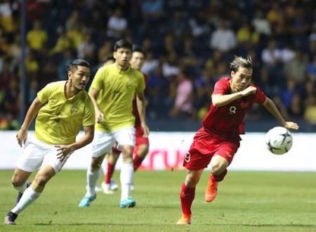 Hà Nội FC áp sát câu lạc bộ TP Hồ Chí Minh, đề xuất đổi lịch thi đấu V.League vì đội tuyển Việt Nam