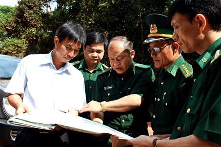 Đoàn công tác Bộ Tư lệnh BĐBP kiểm tra các đoạn tồn đọng phân giới cắm mốc Việt Nam – Campuchia