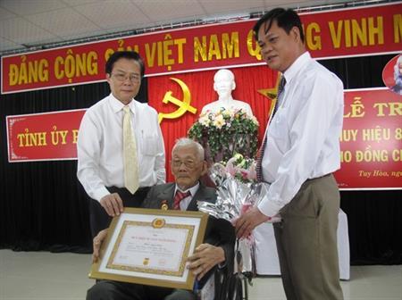 105 tuổi đời 85 tuổi Đảng