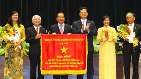 TP.Hồ Chí Minh: Mít tinh kỷ niệm 37 năm ngày giải phóng hoàn toàn miền Nam, thống nhất đất nước
