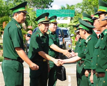 Thiếu tướng Trương Văn Tài làm việc tại BĐBP tỉnh Tiền Giang
