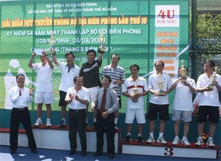 Tổ chức giải quần vợt chào mừng ngày truyền thống Bộ đội biên phòng