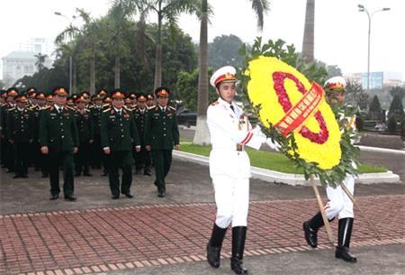 Dâng hương tưởng niệm Đại tướng Chu Huy Mân