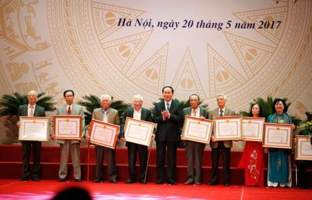 Khẳng định tầm quan trọng của văn học, nghệ thuật đối với sự phát triển đất nước