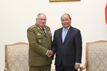 Việt Nam luôn sẵn sàng giúp đỡ Cuba