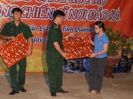 Tuổi trẻ Thành phố Hồ Chí Minh hướng về biển đảo