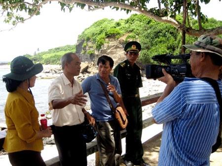 Khám phá “hòn ngọc xanh” giữa trùng khơi