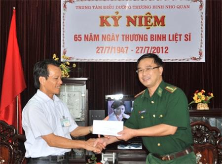 Thăm, tặng quà Trung tâm điều dưỡng thương bệnh binh nặng tại Ninh Bình, Hà Nam