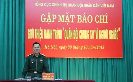 Họp báo giới thiệu Hành trình “Quân đội chung tay vì người nghèo”