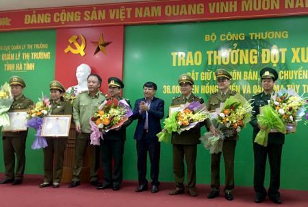 Bộ Công thương khen thưởng đột xuất lực lượng phá thành công Chuyên án HT-1119