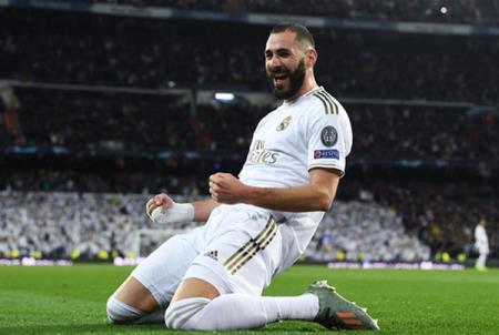 Thibaut Courtois được vinh danh, Benzema phá vỡ kỷ lục của C.Ronaldo