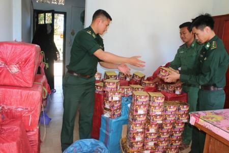 "Cuộc chiến" mang tên pháo lậu