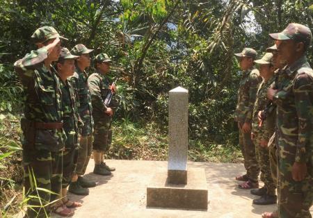 Tình thân của những người lính “uống chung” dòng nước Sebanghien