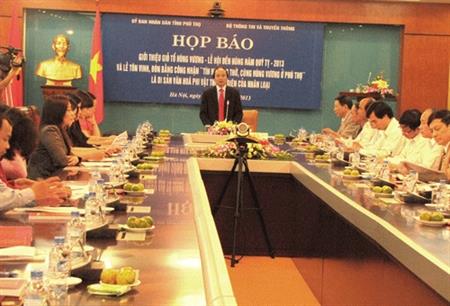 Họp báo giới thiệu chương trình Giỗ Tổ Hùng Vương- Lễ hội Đền Hùng 2013