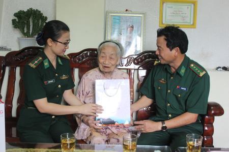 BĐBP các tỉnh, thành tổ chức nhiều hoạt động đền ơn đáp nghĩa