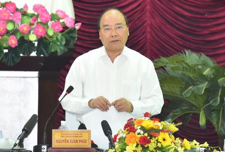 "Cần tập trung nghiên cứu phát triển kinh tế biển gắn với bảo vệ chủ quyền biển, đảo"