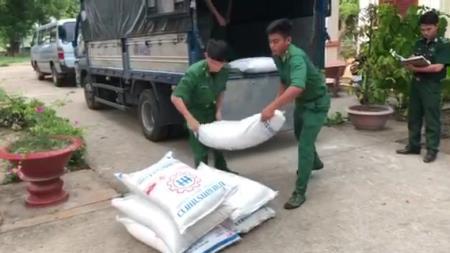 Liên tiếp phát hiện các vụ vận chuyển hàng lậu qua biên giới