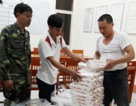BĐBP An Giang liên tiếp bắt 3 vụ vận chuyển thuốc lá lậu