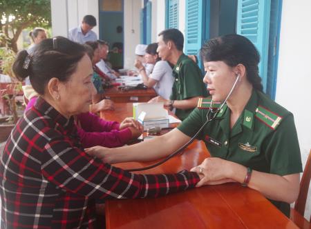 "Xuân biên giới - Tết hải đảo" - hoạt động ý nghĩa dành cho người dân có hoàn cảnh khó khăn