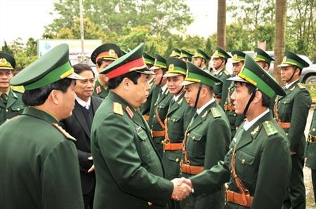 Đại tướng Phùng Quang Thanh thăm một số đơn vị BĐBP trên địa bàn TP Móng Cái