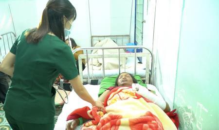 Nổ đầu đạn làm 9 người bị thương tại xã biên giới Đăk Nhoong