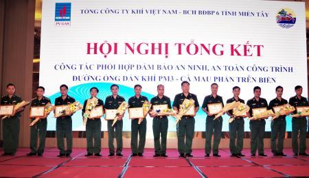 Làm tốt công tác bảo vệ chủ quyền kết hợp đảm bảo an ninh, an toàn công trình dầu khí