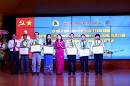 Tuyên dương người lao động Dầu khí tiêu biểu và Tổng kết 5 năm thực hiện Chỉ thị 03-CT/TW