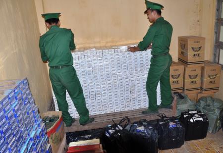 Căng sức chống buôn lậu trên biên giới Mỹ Thạnh Tây