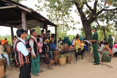 Để vùng biên không còn “lời ru buồn trên nương”