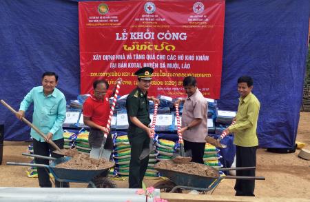 Khởi công xây dựng nhà cho nhân dân bản Kô Tài (Lào)