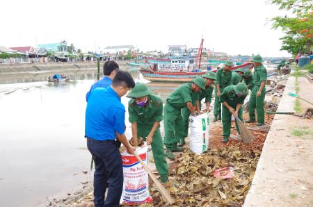 BĐBP Sóc Trăng hưởng ứng Chiến dịch "Hãy làm sạch biển" năm 2018
