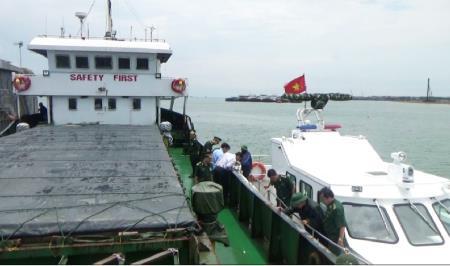 BĐBP Quảng Bình bắt vụ vận chuyển cát với số lượng lớn