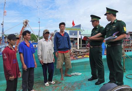 Lắp đặt thiết bị giám sát hành trình cho tàu cá