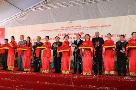 Khánh thành Trung tâm Hành động bom mìn quốc gia Việt Nam