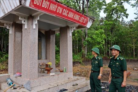 Gìn giữ các “cột mốc” tâm linh ở biên giới